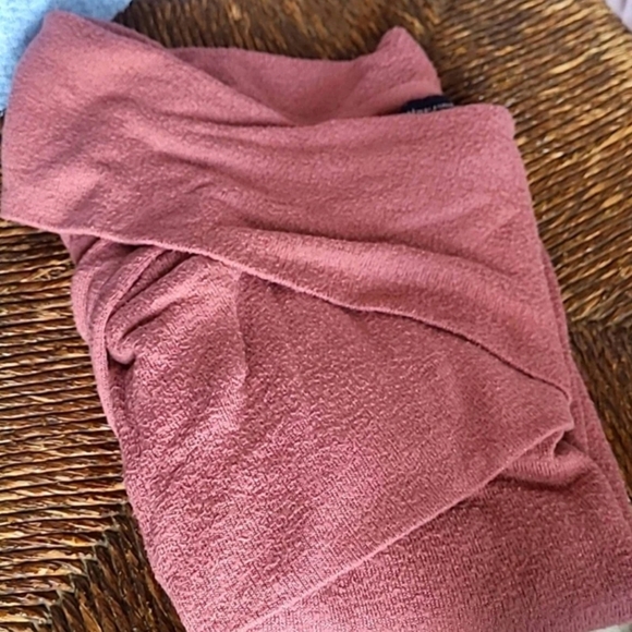 💕 Abercrombie & Fitch Sherbert Pink Cross Top / Sweater XS - Picture 2 of 2